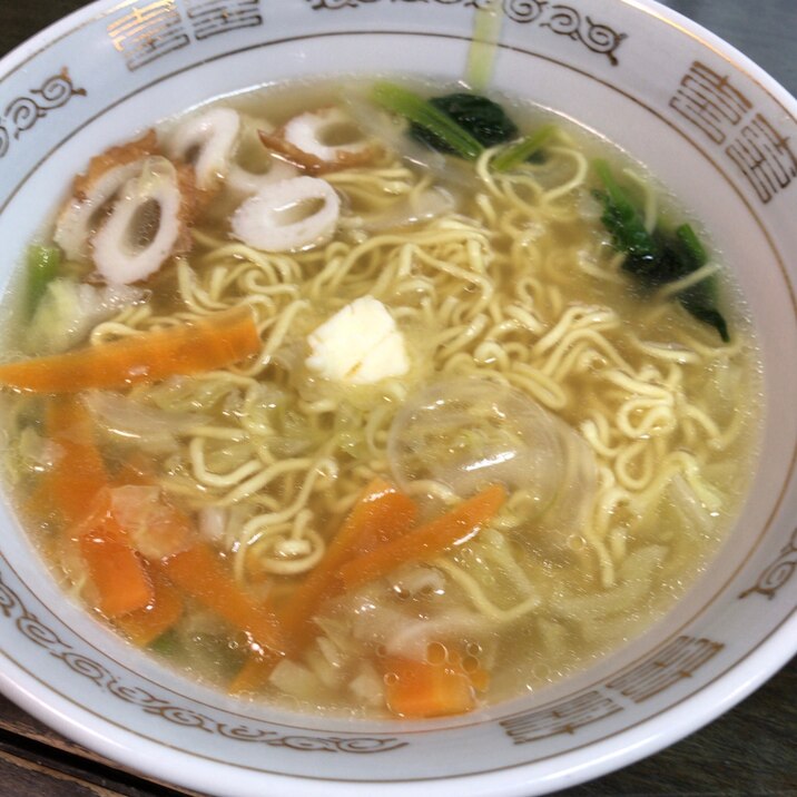 野菜入りラーメン